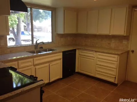 1533 Swarthmore Dr, Modesto, CA 95358 photo 4