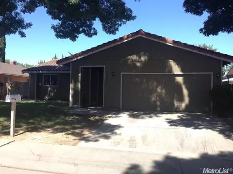 1533 Swarthmore Dr, Modesto, CA 95358 photo 2