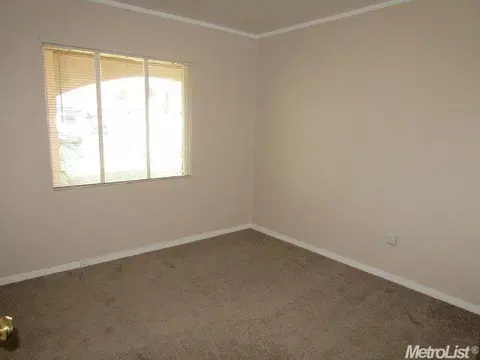 2320 Dora St, Modesto, CA 95354 photo 17
