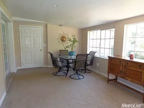 2320 Dora St, Modesto, CA 95354 photo 5