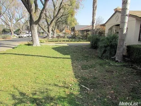 2320 Dora St, Modesto, CA 95354 photo 8