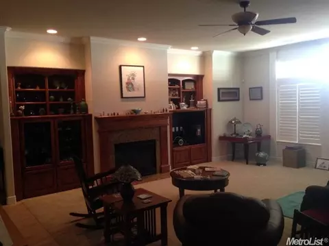 1116 Mcclaren Dr, Carmichael, CA 95608 photo 2