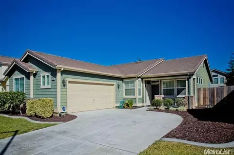 784 Bertwood Ln, Patterson, CA 95363 photo 2