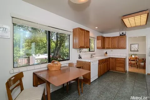 7000 Trabert Ct, Carmichael, CA 95608 photo 11