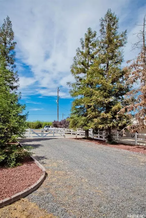 6118 Parker Rd, Modesto, CA 95357 photo 19