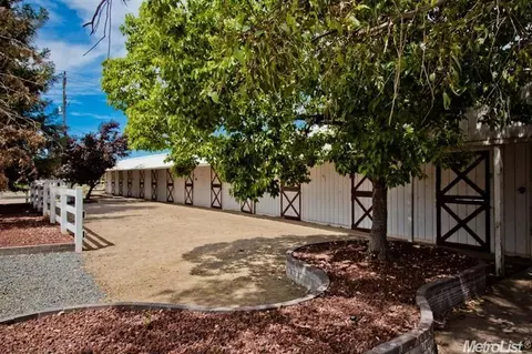 6118 Parker Rd, Modesto, CA 95357 photo 8