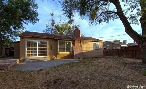 6221 Madison Ave, Carmichael, CA 95608 photo 15
