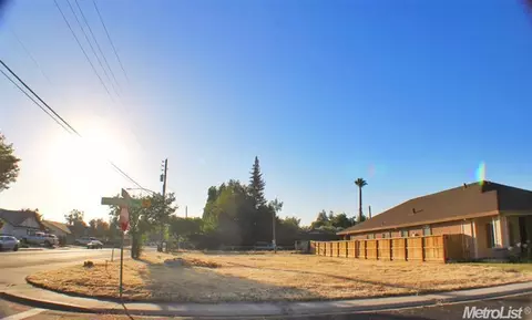 3604 E Orangeburg Ave, Modesto, CA 95355 photo 2