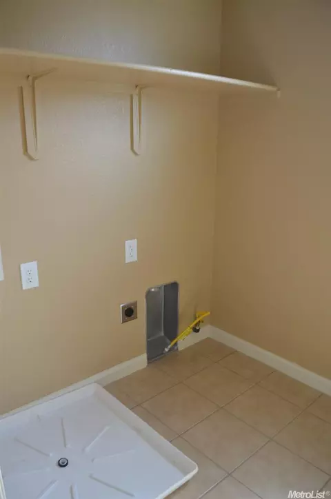 172 Warren Ave, Lathrop, CA 95330 photo 13
