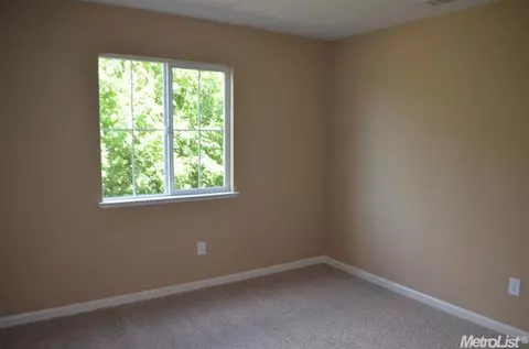 172 Warren Ave, Lathrop, CA 95330 photo 16