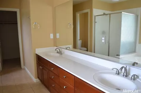 172 Warren Ave, Lathrop, CA 95330 photo 7