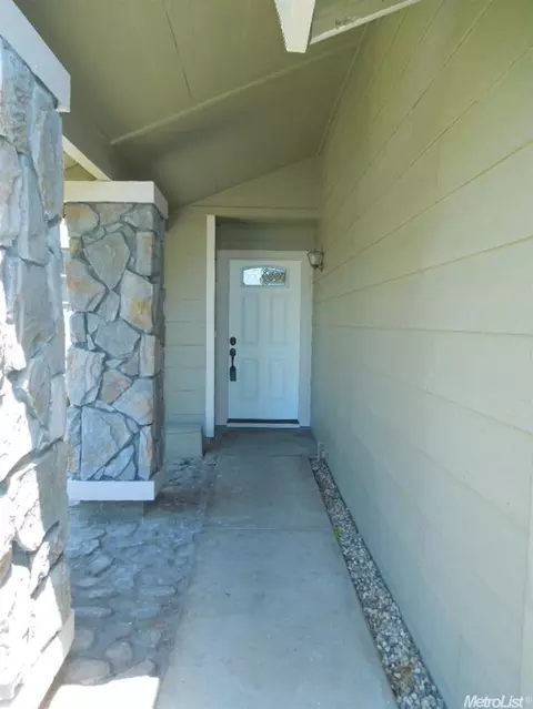 501 Cassidy Ct, Modesto, CA 95356 photo 3