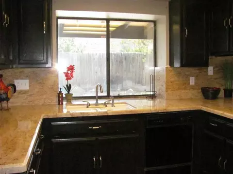 2044 Stracker Way, Modesto, CA 95350 photo 2