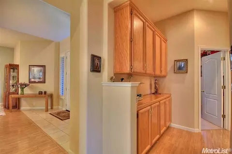 5732 Delbrook Ln, Carmichael, CA 95608 photo 13
