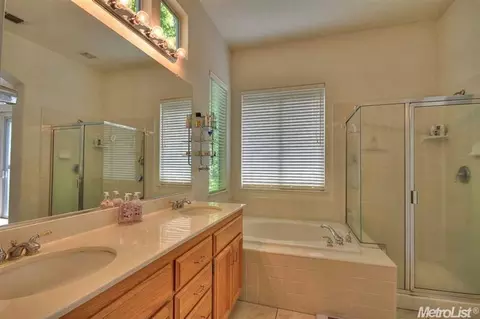 5732 Delbrook Ln, Carmichael, CA 95608 photo 22