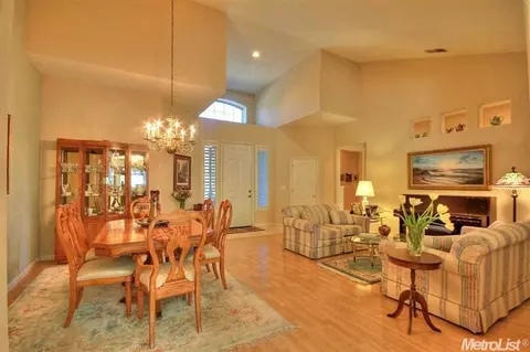 5732 Delbrook Ln, Carmichael, CA 95608 photo 5
