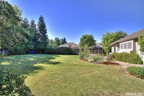 5732 Delbrook Ln, Carmichael, CA 95608 photo 23