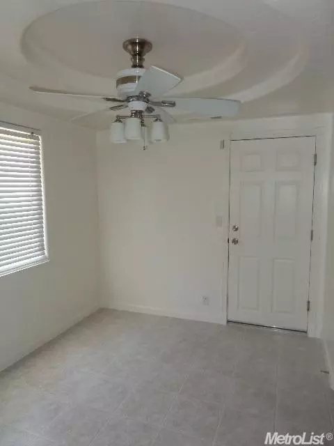 1310 Schulenberg Ave, Modesto, CA 95350 photo 7