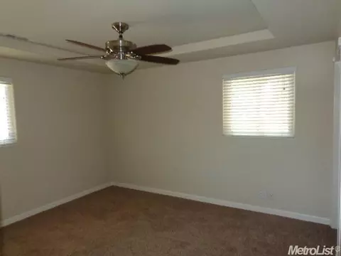 1310 Schulenberg Ave, Modesto, CA 95350 photo 4