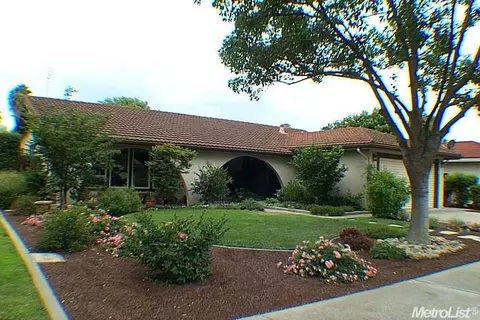 1432 Warfield, Modesto, CA 95350 photo 1