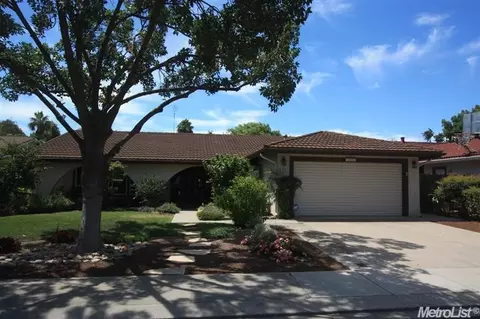 1432 Warfield, Modesto, CA 95350 photo 2