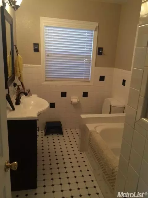 305 Covena, Modesto, CA 95354 photo 10