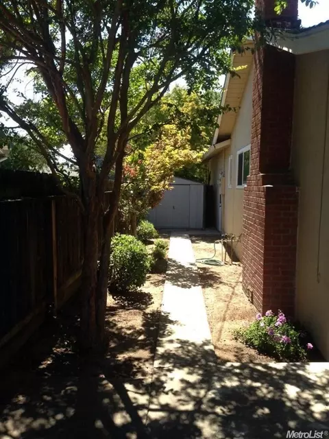 2312 Dana Ln, Modesto, CA 95350 photo 13