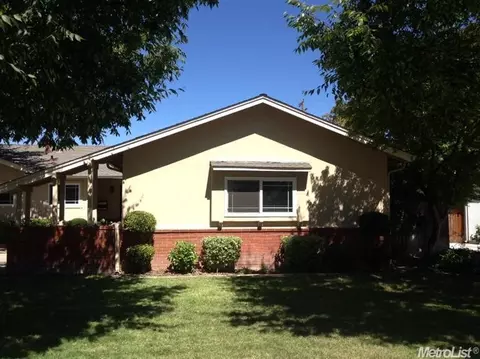 2312 Dana Ln, Modesto, CA 95350 photo 2