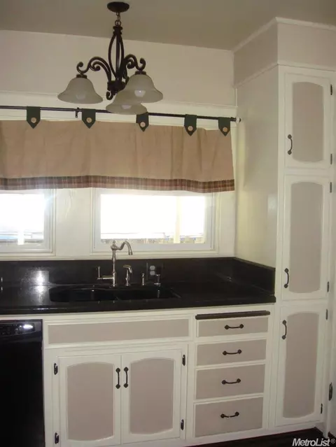 216 Sycamore Ave, Manteca, CA 95336 photo 14