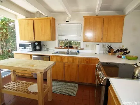912 Hackberry Ave, Modesto, CA 95350 photo 8