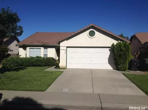 205 Sentinel Dr, Modesto, CA 95357 photo 1