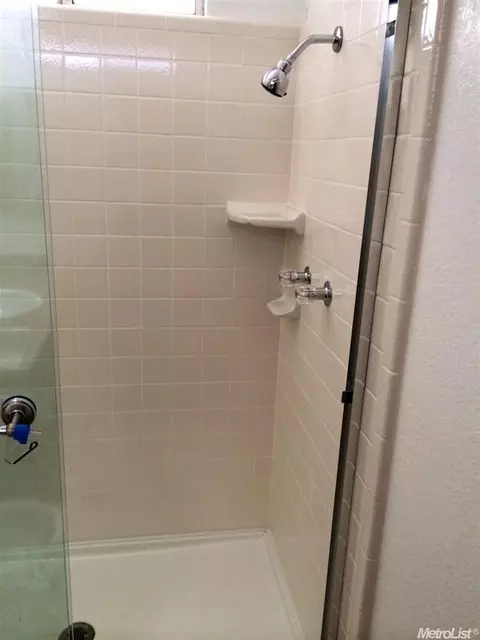 1718 Nadine Ave, Modesto, CA 95351 photo 9