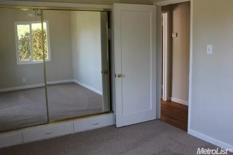 807 Pine St, Manteca, CA 95336 photo 11