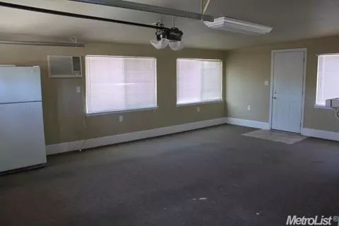 807 Pine St, Manteca, CA 95336 photo 14