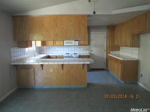 1245 Aptos Dr, Turlock, CA 95382 photo 6