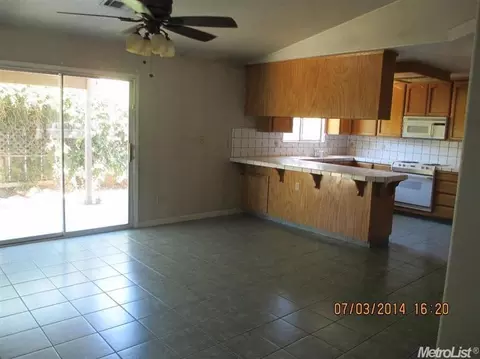 1245 Aptos Dr, Turlock, CA 95382 photo 4