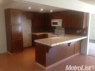 2525 Clara Dr, Turlock, CA 95380 photo 2