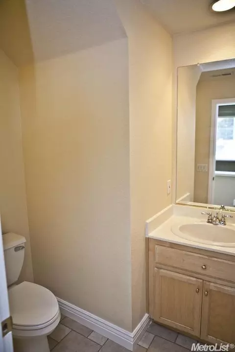 151 Oak Crest Ct, Tracy, CA 95377 photo 6