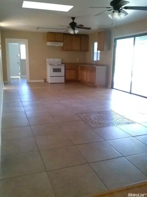 1633 Imperial Ave, Modesto, CA 95358 photo 6