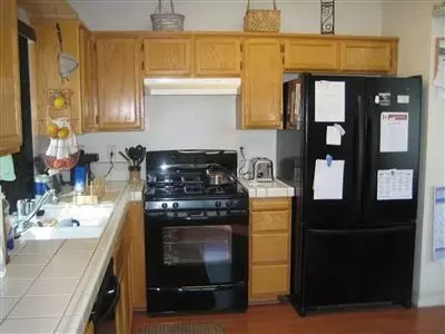 1410 Vigo Ct, Davis, CA 95618 photo 3