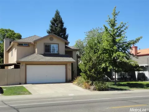 9044 Redwater Dr, Antelope, CA 95843 photo 2