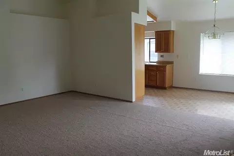 3916 Angel Ln, Ceres, CA 95307 photo 17