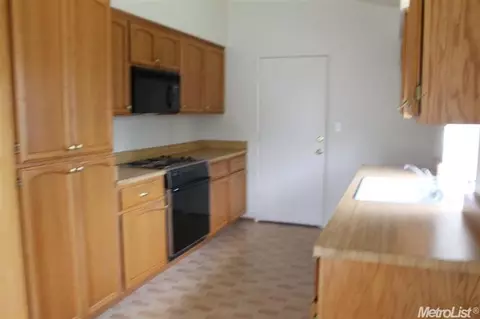 3916 Angel Ln, Ceres, CA 95307 photo 18