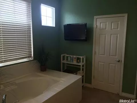 1024 Bear Pl, Tracy, CA 95376 photo 21
