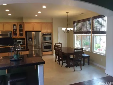 1024 Bear Pl, Tracy, CA 95376 photo 9