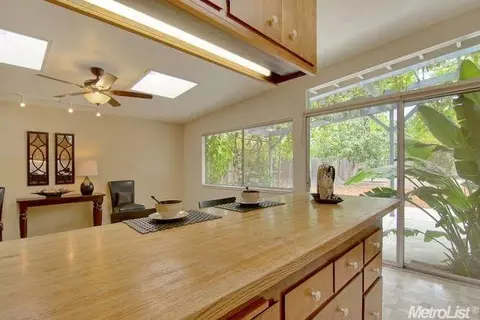 1028 Columbia Pl, Davis, CA 95616 photo 9