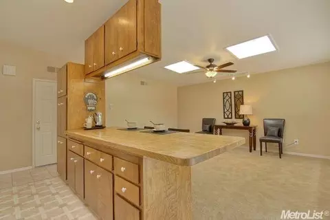1028 Columbia Pl, Davis, CA 95616 photo 8