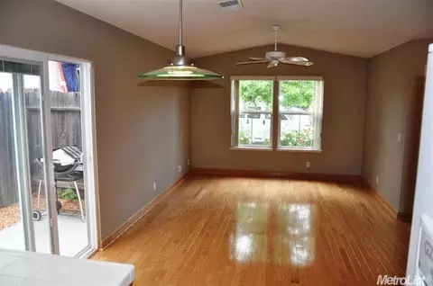 2607 Albany Ave, Davis, CA 95618 photo 3