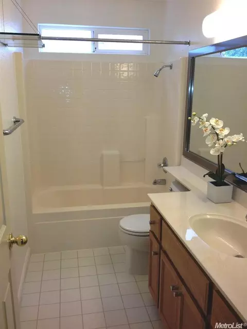 2607 Albany Ave, Davis, CA 95618 photo 6