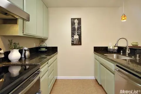752 Bianco, Davis, CA 95616 photo 8